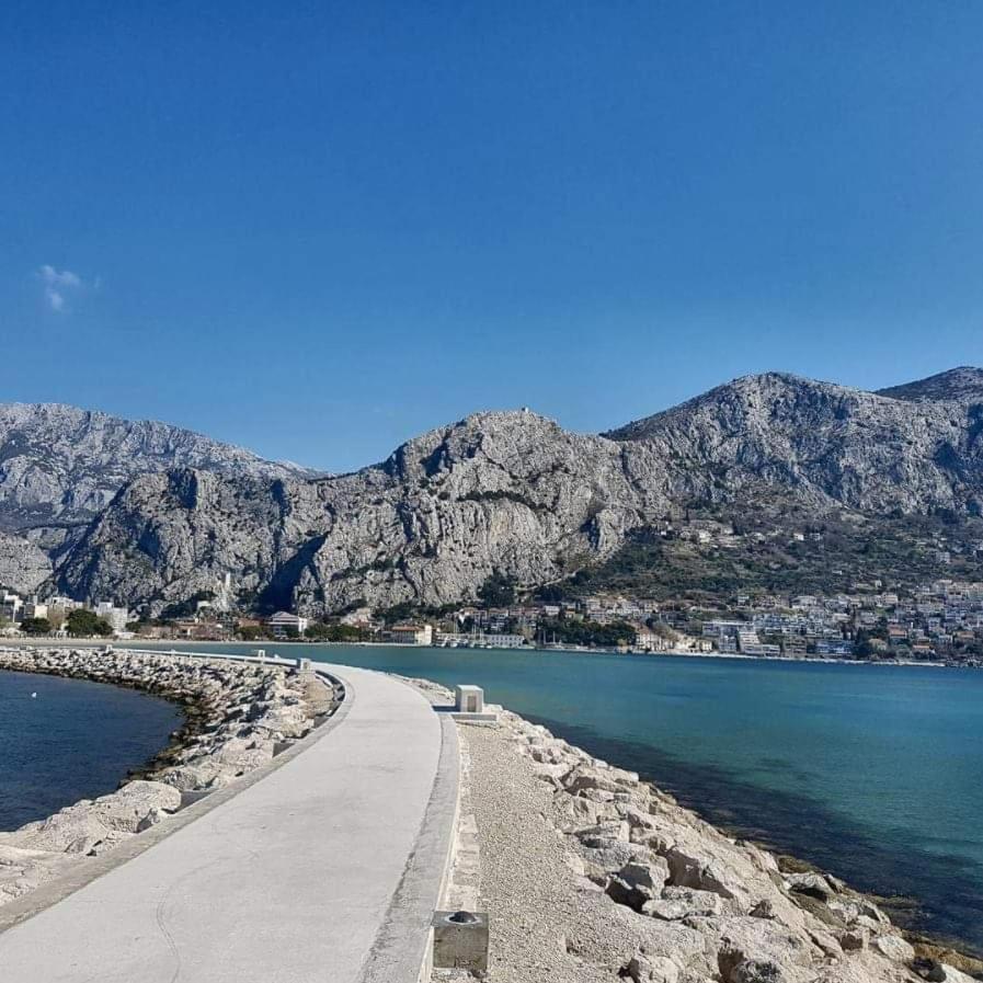 Apartman *Sanja* Omis Apartment Exterior photo